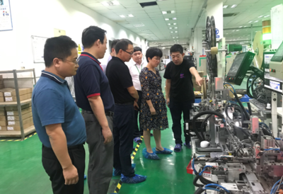 茅箭區領導化身“店小二”高效招商 四天跨四省考察十項目，文具產業成重點